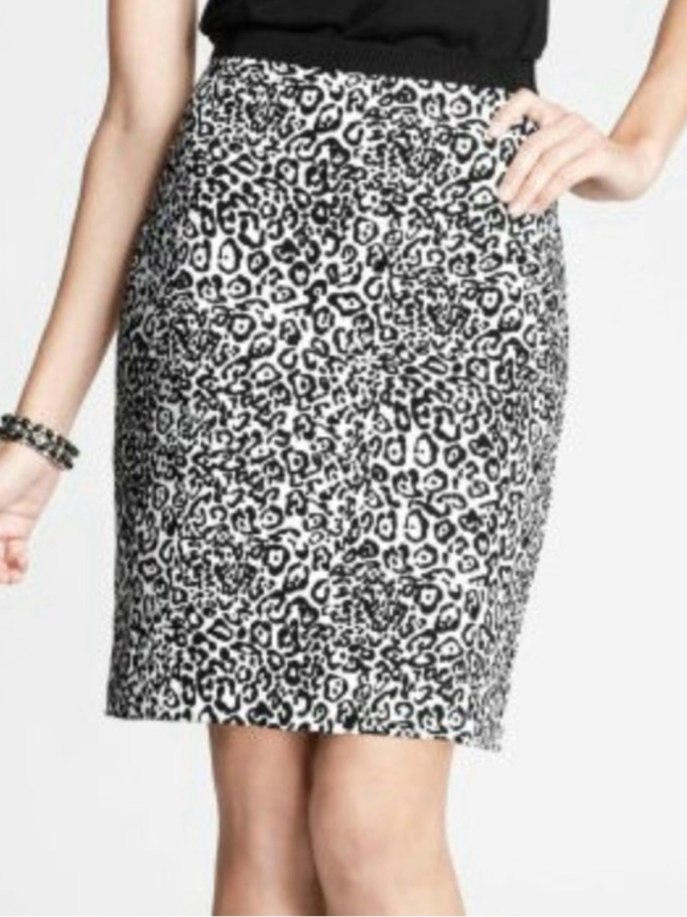 Ann Taylor Black & White Cheetah Leopard Print Pencil Skirt